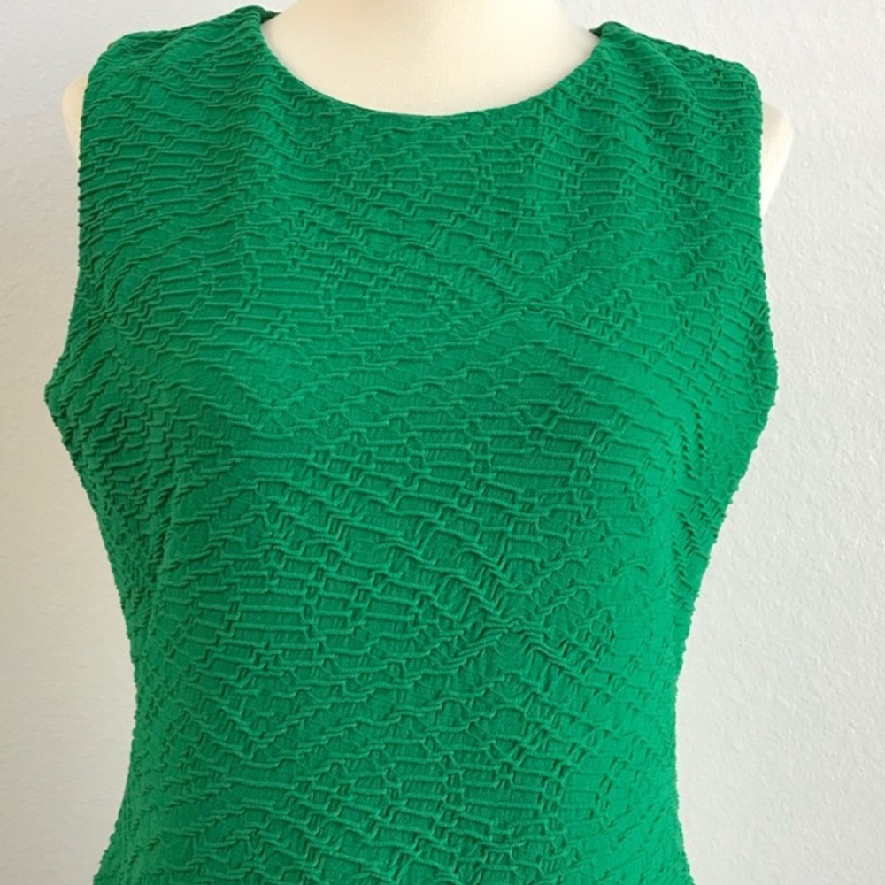 Calvin Klein Green Textured Sleeveless Lined Sheath Dress - Picture 2 of 9